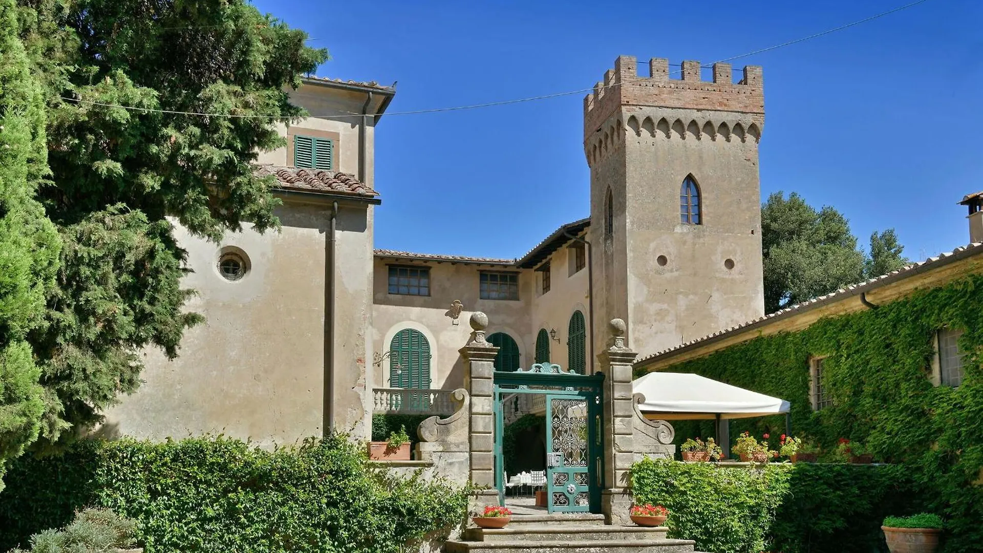 Torre Di Montelopio By Salogi Villas Italy
